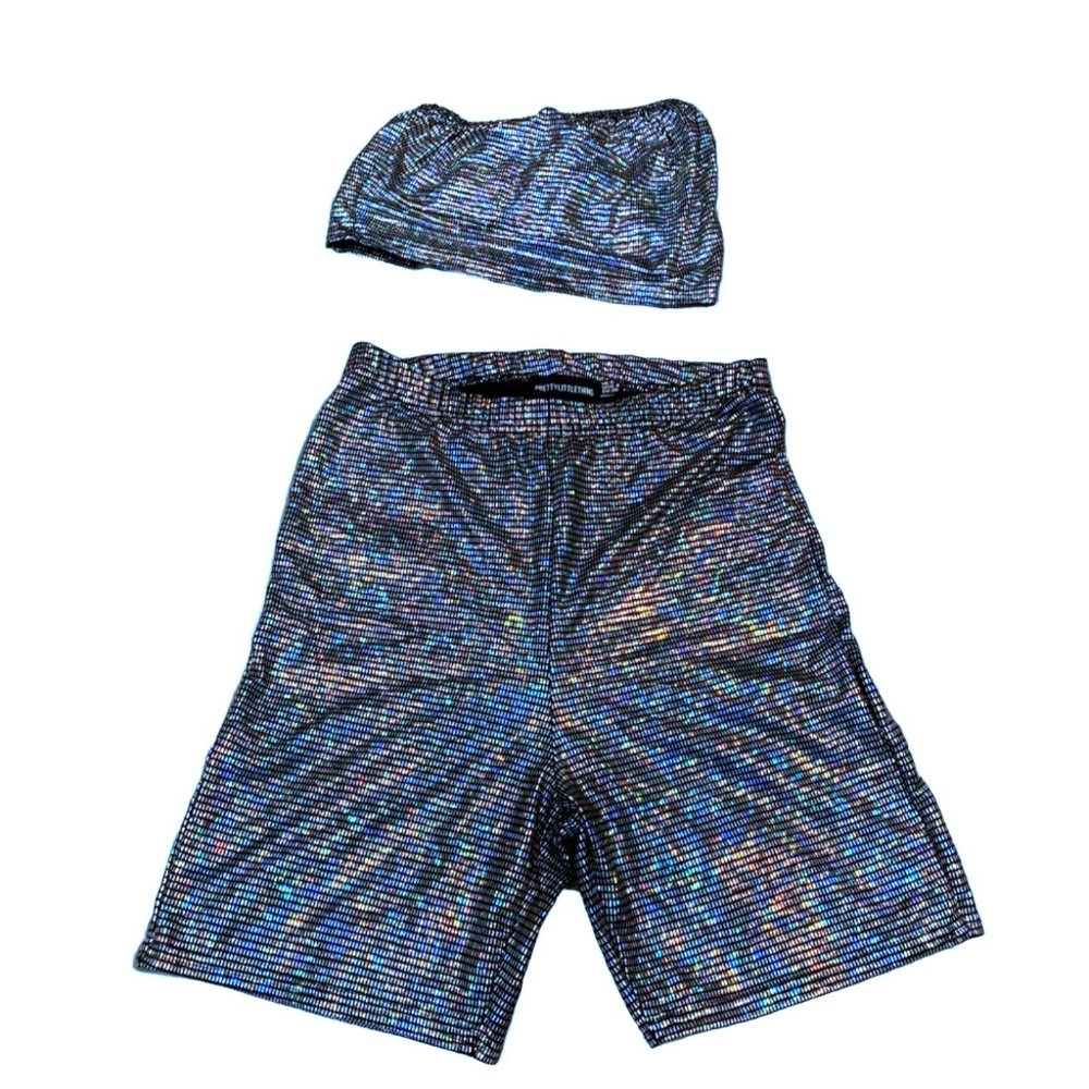 PrettyLittleThing Silver Black Holographic Elastic Waist Bike Short Set Size 4